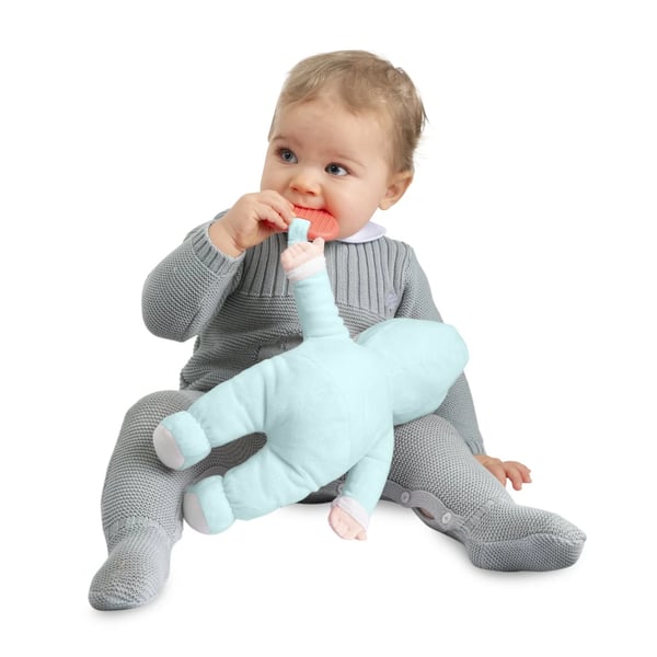 7546507-chicco-brinquedo-boneca-muda-fraldas-3.webp