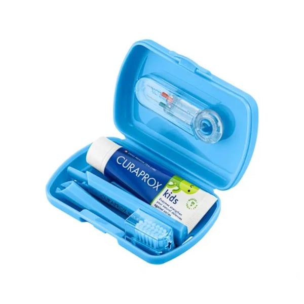 7572016-curaprox-kids-kit-viagem-azul-2.webp