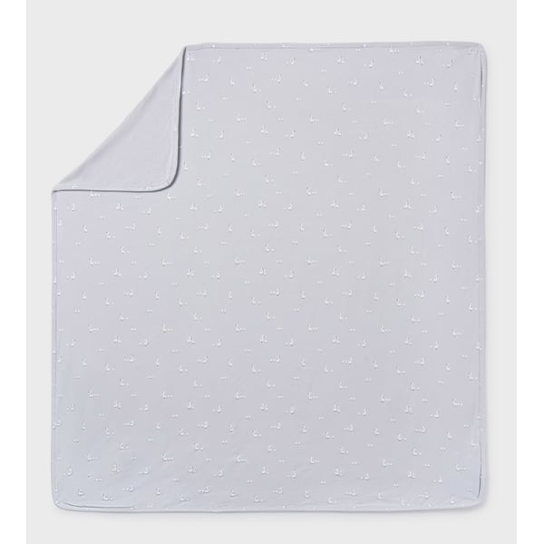 9052019-mayoral-manta-de-bebe-estampada-prata.webp