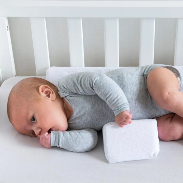 999999-doomoo-basics-posicionador-lateral-baby-sleep-3.webp